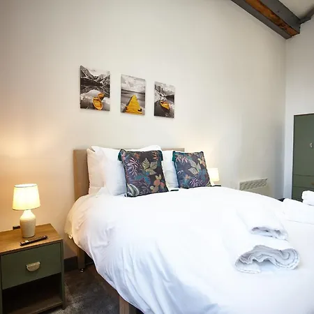 The Ruby Suite Manchester Exterior photo